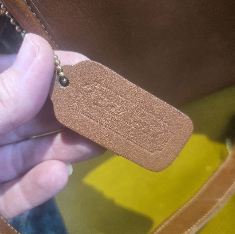 Vintage Coach Brighton British Tan handbag - Picture 5 of 6